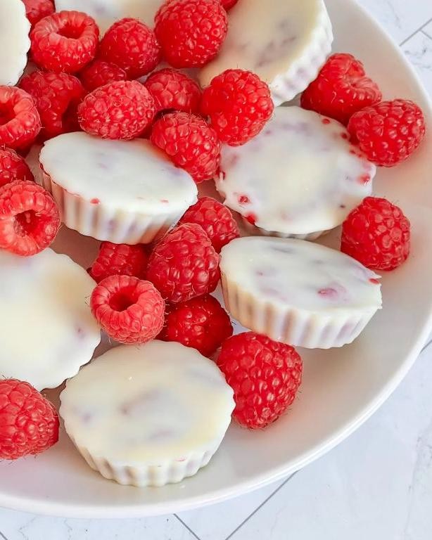 White Chocolate Raspberry Candy Mold Bites