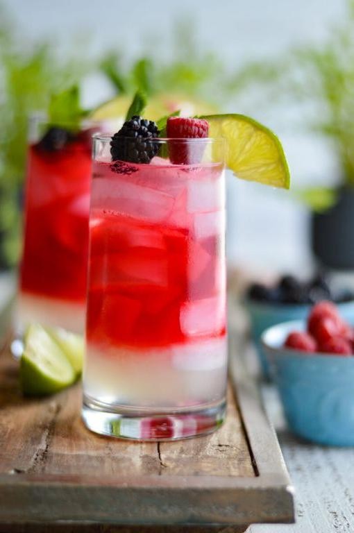 White Rum Berry Smash