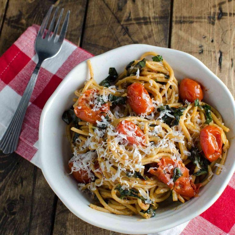 Whole Wheat Pasta with Roasted Tomatoes