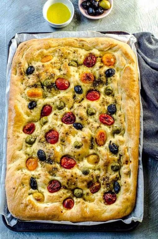 Zaatar and Tomato Focaccia Bread