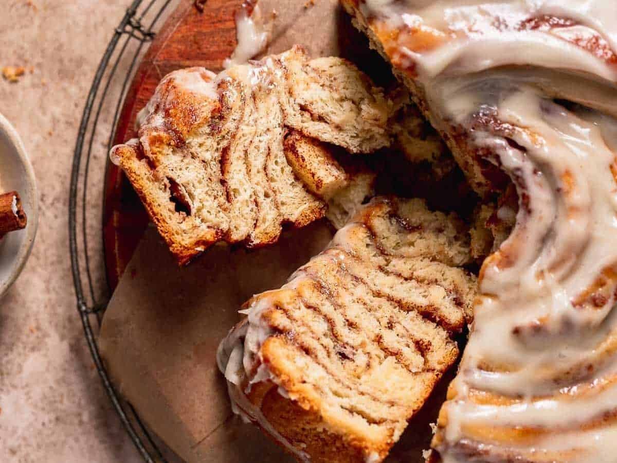 Cinnamon Roll Cake