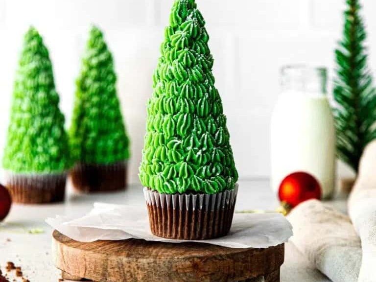 Christmas Tree Cupcakes