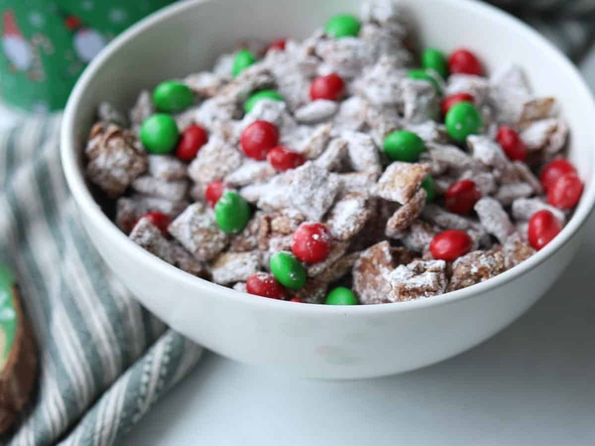 Christmas Muddy Buddies