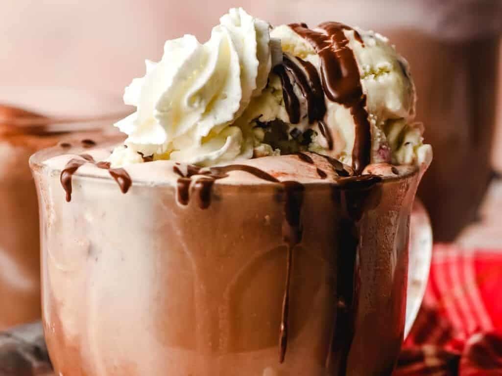 Hot Chocolate Floats