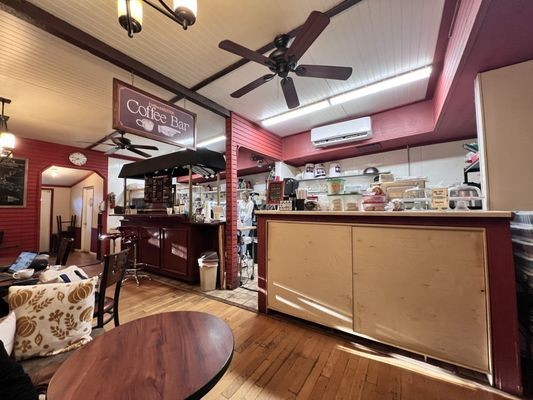 Kaffee Meister - Lakeside Coffee Bar & Drive-Thru