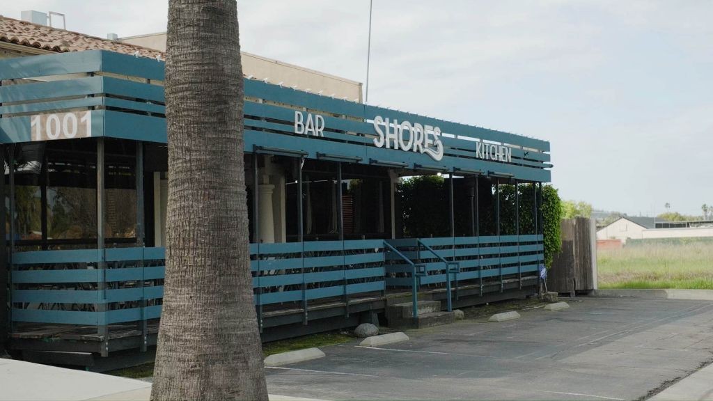 Shores Bar + Kitchen