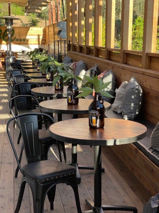 Side Yard Public House