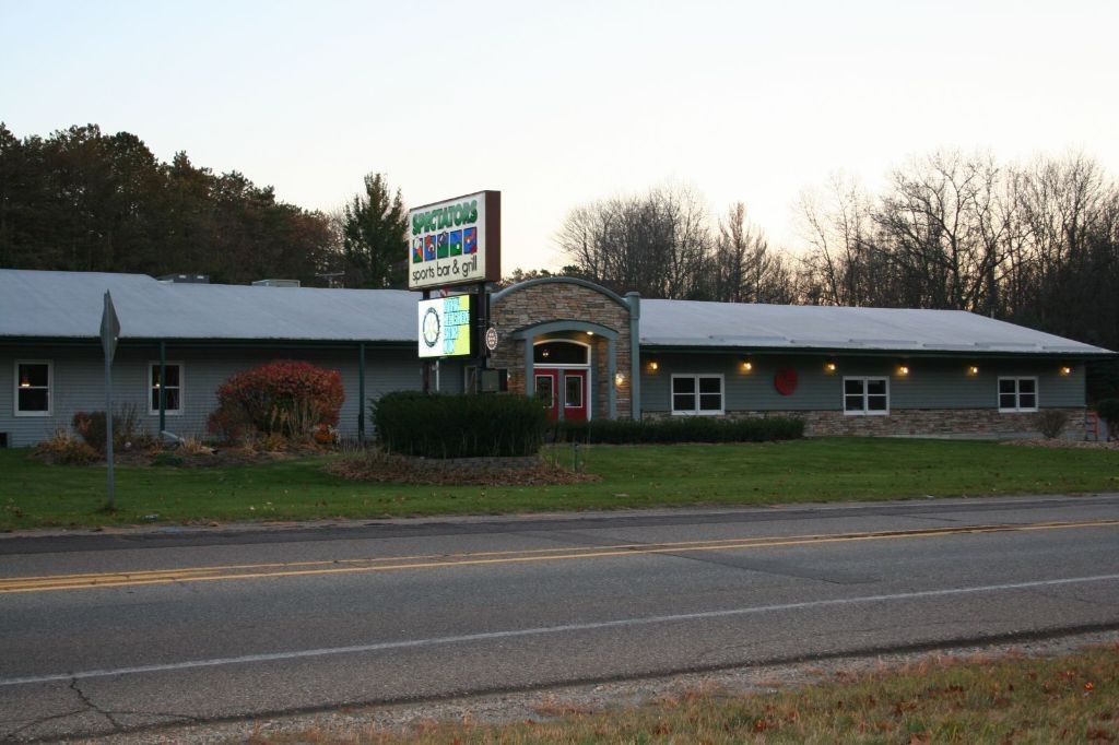 Spectators Sports Bar & Grill