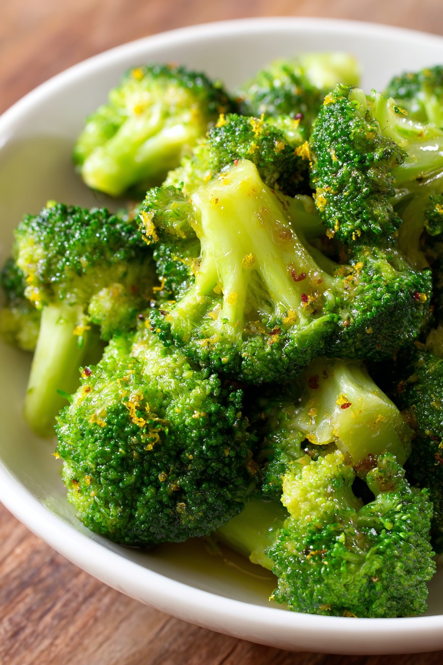 Steamed Broccoli With Lemon